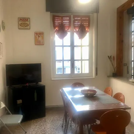 Tarumbo Intero 120 Mq Appartement