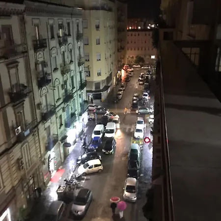Apartment Tarumbo Intero 120 Mq Naples